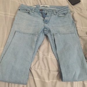 Hollister jeans